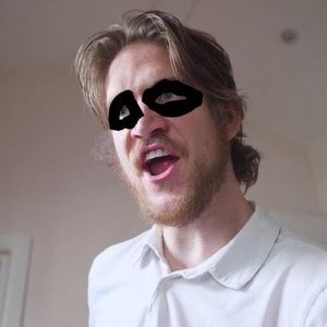 Meet your Posher, Bryan